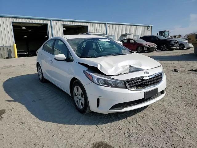 2018 Kia Forte Lx VIN: 3KPFL4A79JE190572 Lot: 78165204