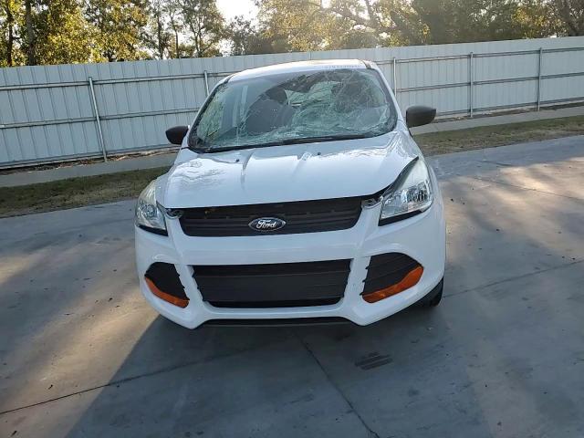 2015 Ford Escape S VIN: 1FMCU0F7XFUA73296 Lot: 76143064