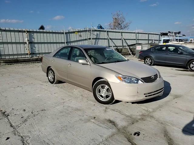 2004 Toyota Camry Le VIN: 4T1BE32KX4U281129 Lot: 78638094