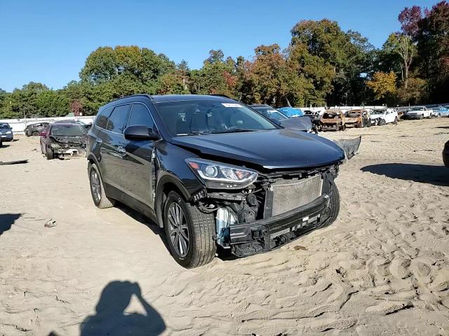 2017 Hyundai Santa Fe Se VIN: KM8SM4HF8HU239180 Lot: 76411644