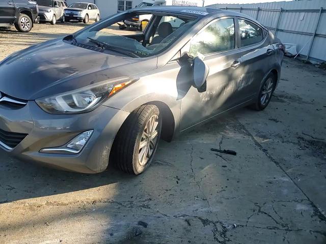 2014 Hyundai Elantra - Image 11