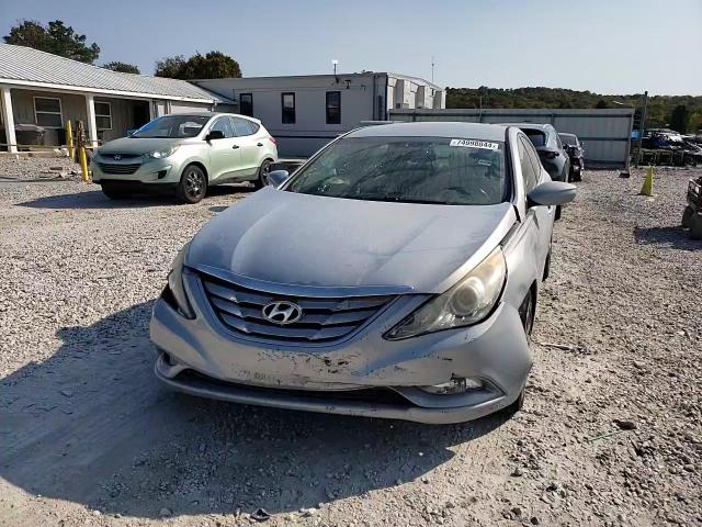 2012 Hyundai Sonata - Image 10