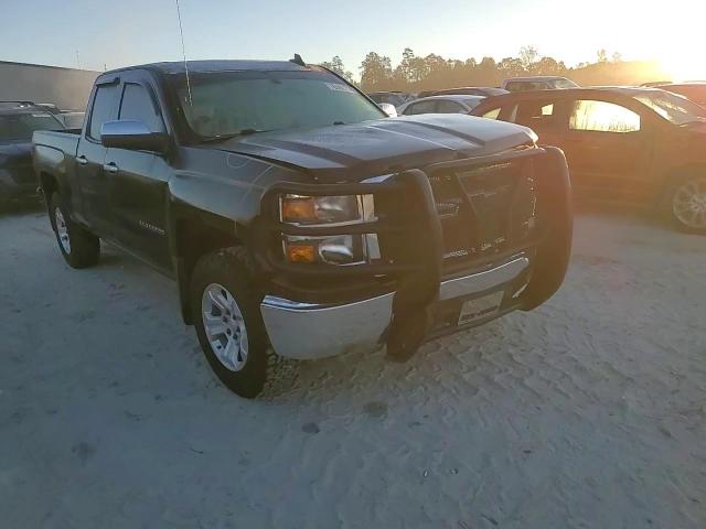 2015 Chevrolet Silverado - Image 14