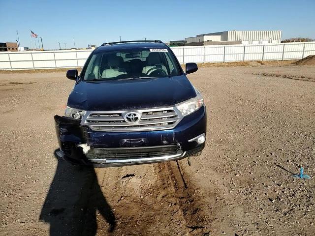 2013 Toyota Highlander Base VIN: 5TDBK3EH0DS218090 Lot: 76943794