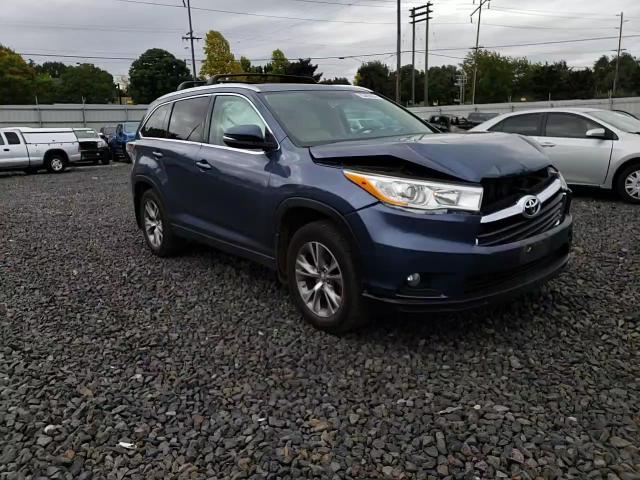 2014 Toyota Highlander - Image 12