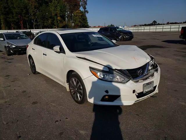 2016 Nissan Altima - Image 10