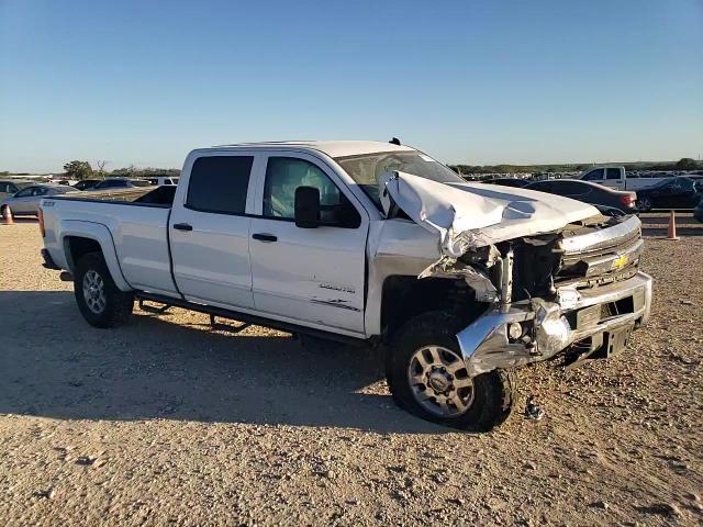 2015 Chevrolet Silverado - Image 12