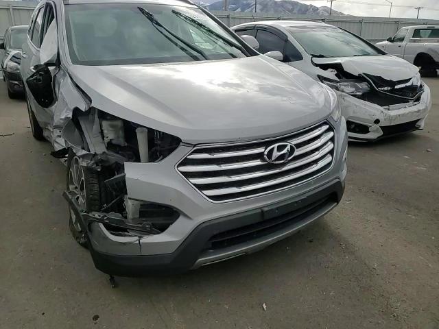 2013 Hyundai Santa Fe - Image 11