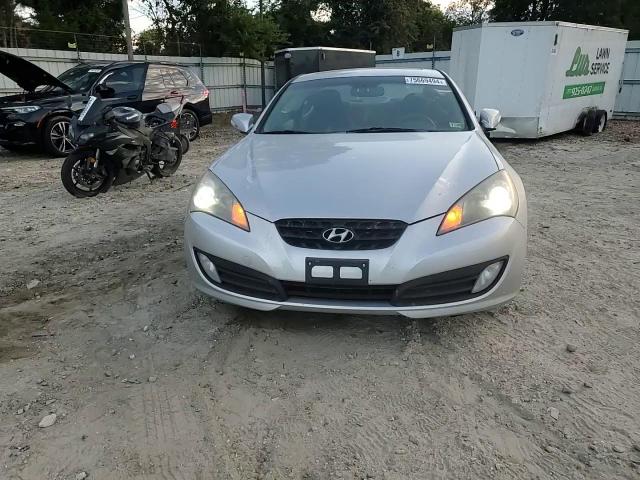 2010 Hyundai Genesis Coupe 3.8L VIN: KMHHU6KHXAU021165 Lot: 75669494