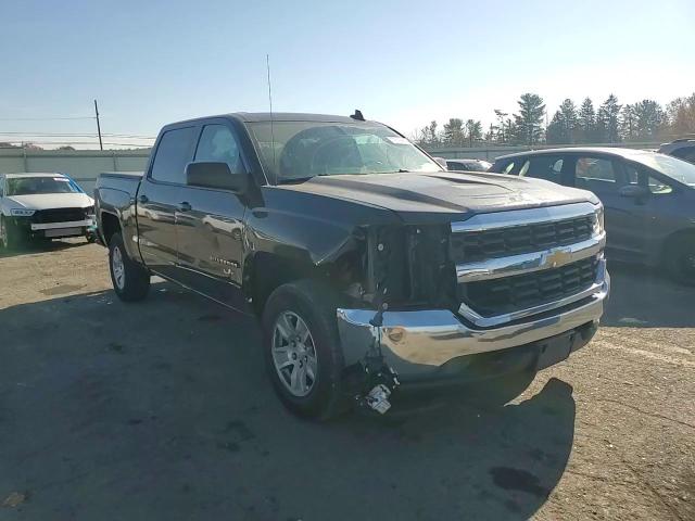 2017 Chevrolet Silverado - Image 11