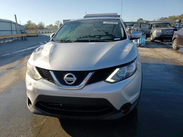 2017 Nissan Rogue - Image 15