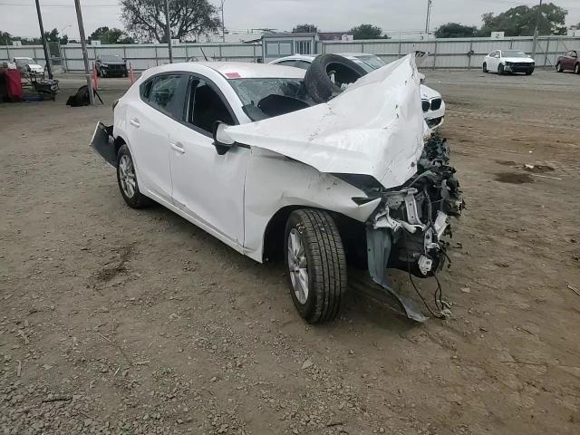 2017 Mazda 3 - Image 10