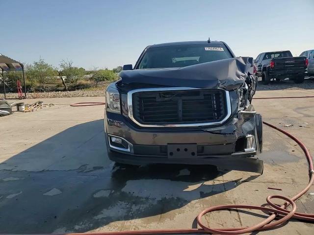 2017 GMC Yukon Xl Denali VIN: 1GKS1HKJ1HR218552 Lot: 76249674