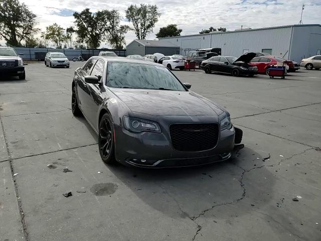 2018 Chrysler 300 S VIN: 2C3CCABG3JH243324 Lot: 78610484