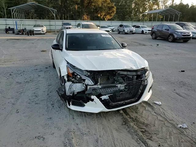 2020 Nissan Altima - Image 11