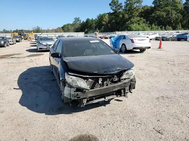 2014 Toyota Camry - Image 11
