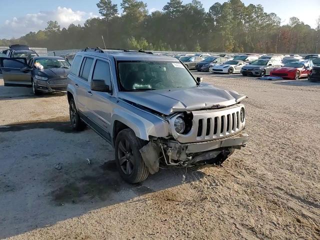 2017 Jeep Liberty (Patriot) - Image 11