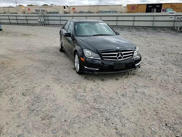 2014 Mercedes-Benz C 300 4Matic VIN: WDDGF8AB5EG255047 Lot: 75738404