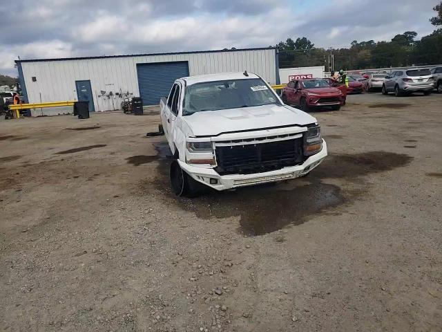 2018 Chevrolet Silverado - Image 14