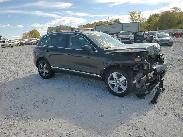 2012 Volkswagen Touareg V6 Tdi VIN: WVGEK9BP8CD011643 Lot: 75692014