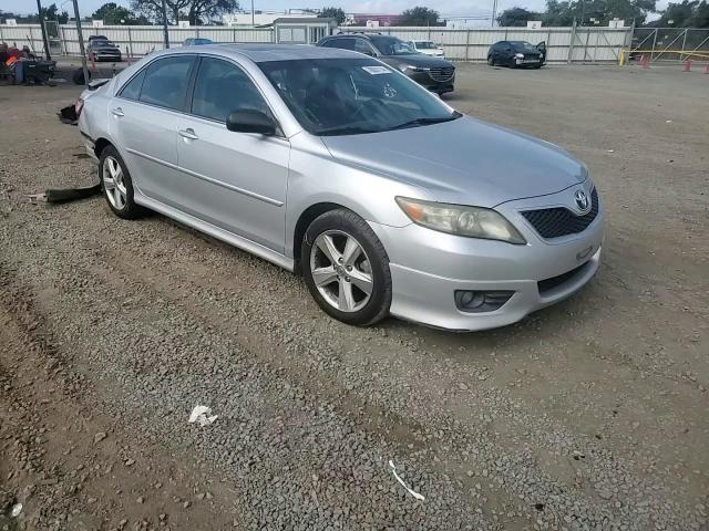 2010 Toyota Camry - Image 11