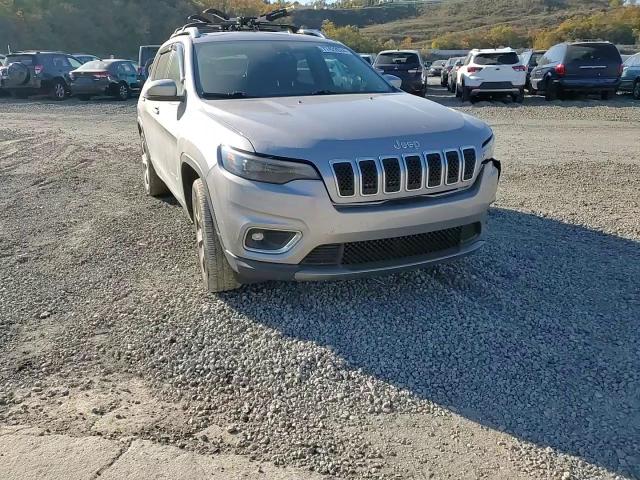 2017 Jeep Cherokee Latitude VIN: 1C4PJMCS3HW564900 Lot: 77422024