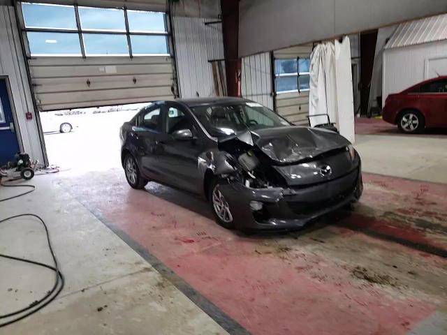 2013 Mazda 3 - Image 11