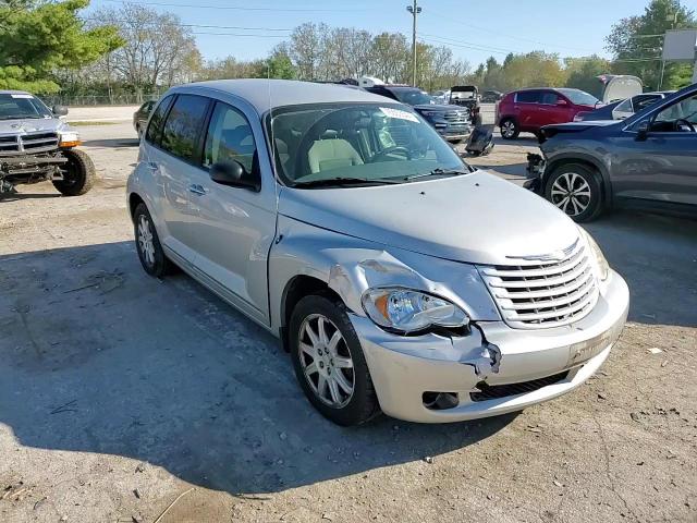 2009 Chrysler PT Cruiser - Image 11