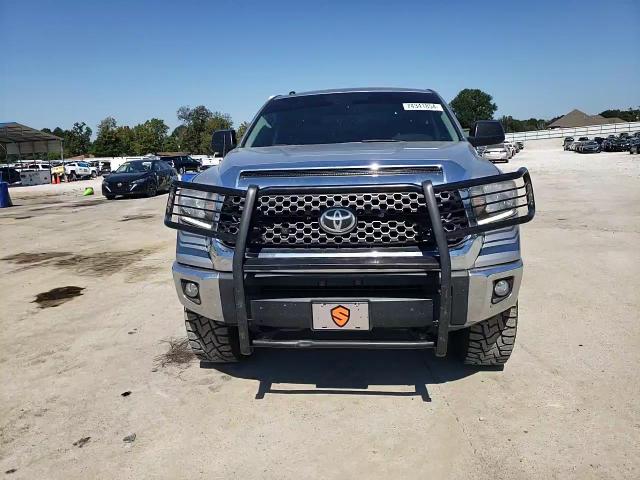 2018 Toyota Tundra - Image 11