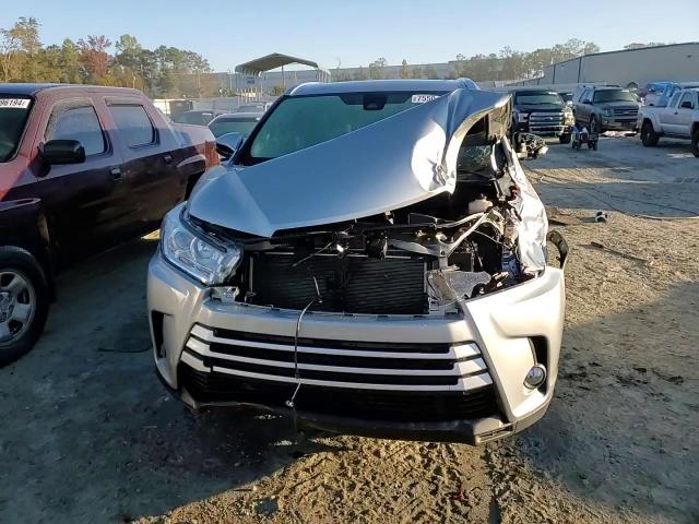 2019 Toyota Highlander Se VIN: 5TDKZRFH9KS332020 Lot: 75504064