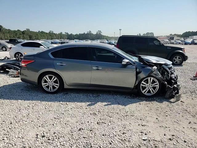 2015 Nissan Altima - Image 13