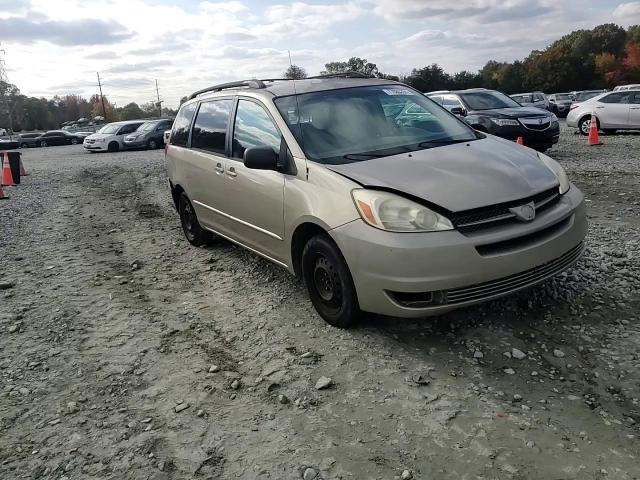 2004 Toyota Sienna - Image 11