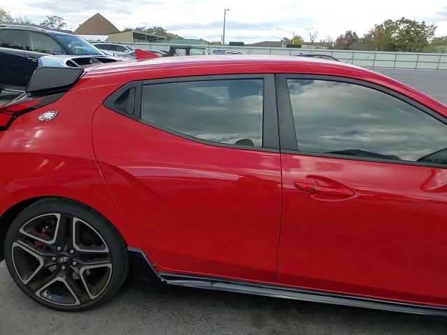 2020 Hyundai Veloster - Image 11
