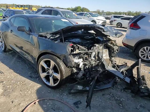 1G1FF1R76J0147853 2018 Chevrolet Camaro Ss