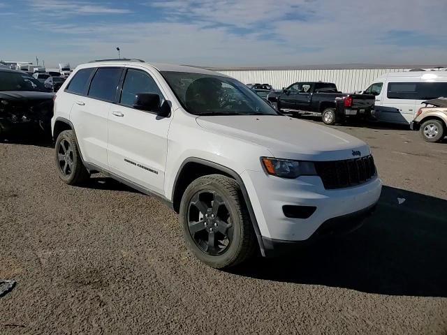 2019 Jeep Grand Cherokee - Image 12