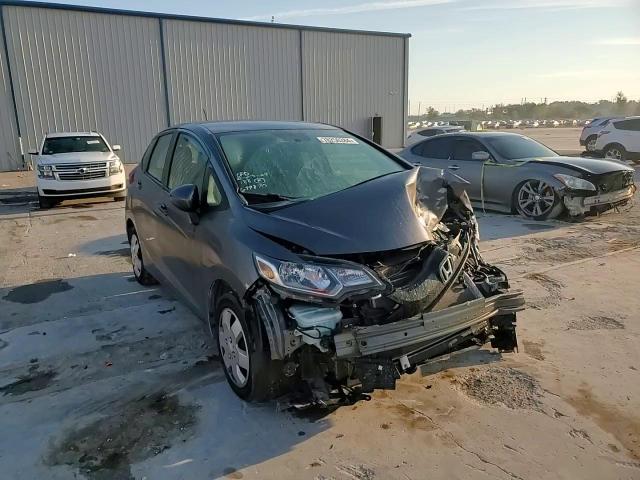 2017 Honda Fit Lx VIN: 3HGGK5H57HM708147 Lot: 78250384