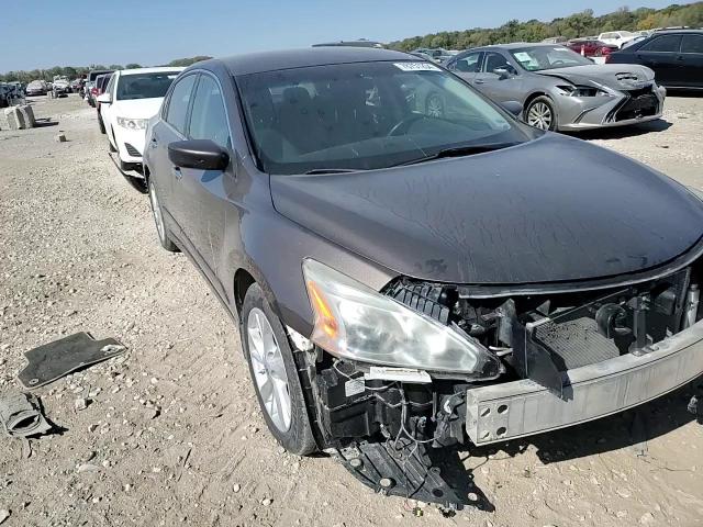 2015 Nissan Altima - Image 11