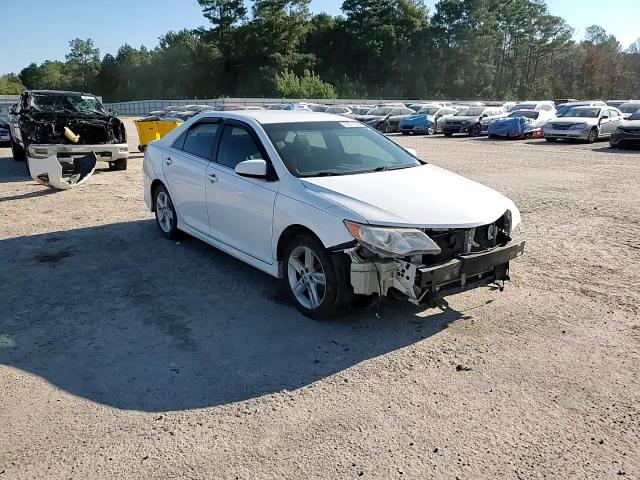 2012 Toyota Camry - Image 11