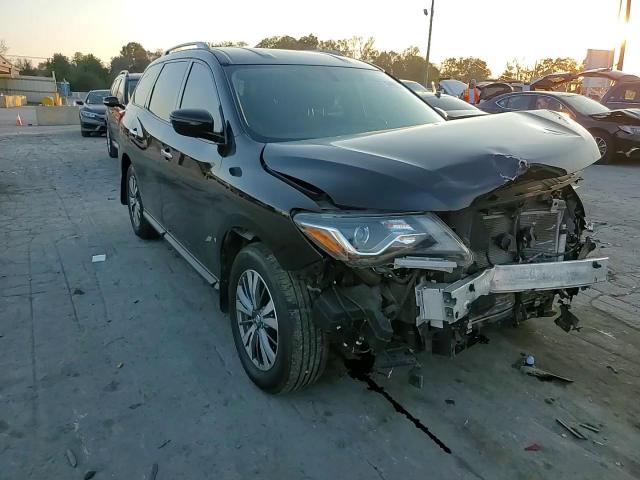2018 Nissan Pathfinder - Image 12