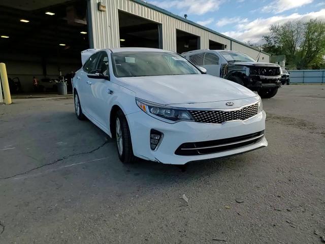 5XXGT4L31JG202848 2018 Kia Optima Lx