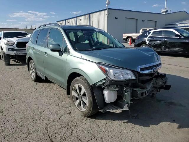 2018 Subaru Forester 2.5I Premium VIN: JF2SJAGC9JH493158 Lot: 75306024