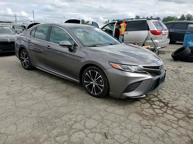 4T1B11HK0JU536079 2018 Toyota Camry L