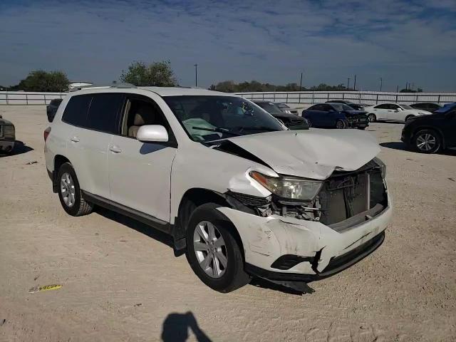 2013 Toyota Highlander - Image 12
