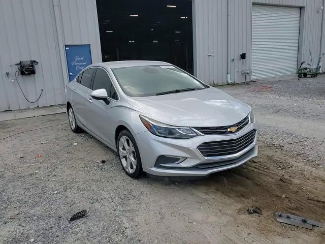2017 Chevrolet Cruze - Image 14