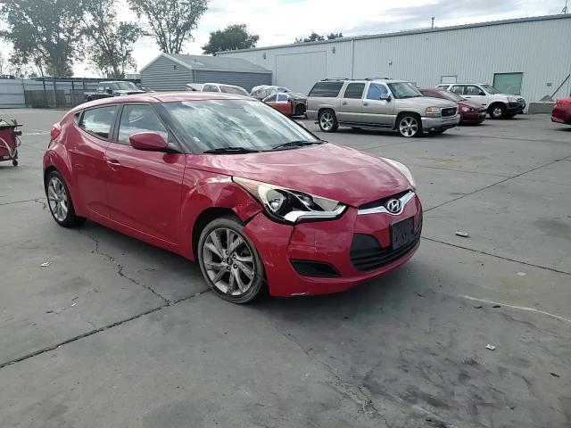 2016 Hyundai Veloster - Image 10
