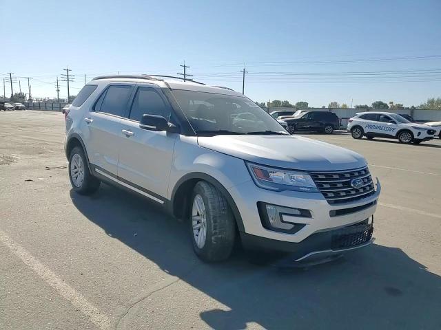 2016 Ford Explorer Xlt VIN: 1FM5K7D80GGB95572 Lot: 74496444