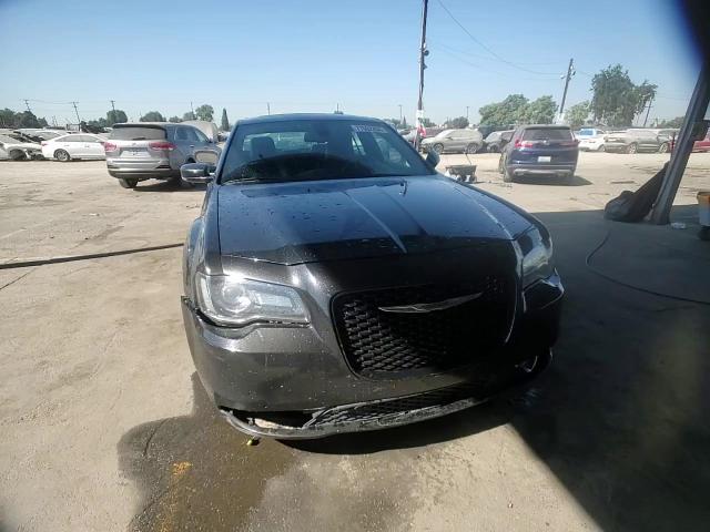 2015 Chrysler 300 - Image 11