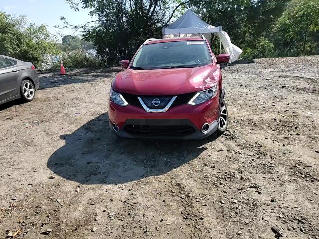 2018 Nissan Rogue - Image 12