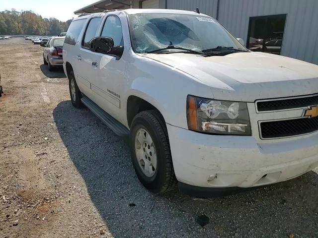 2013 Chevrolet Suburban C1500 Lt VIN: 1GNSCJE06DR104063 Lot: 77426124