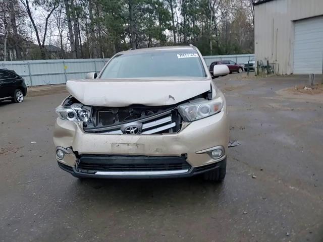 2013 Toyota Highlander - Image 11